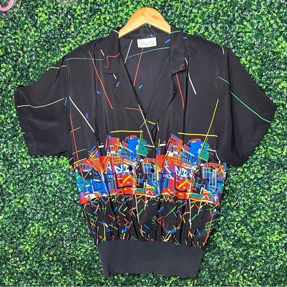 Vtg. Retro V-neck  Shapely Black Top Sz M